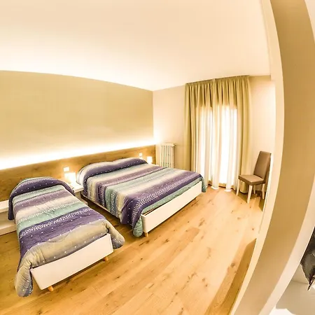 Hotel Grand Europa Centro Rivisondoli