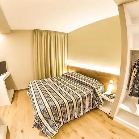 Grand Europa Centro Hotel 3*