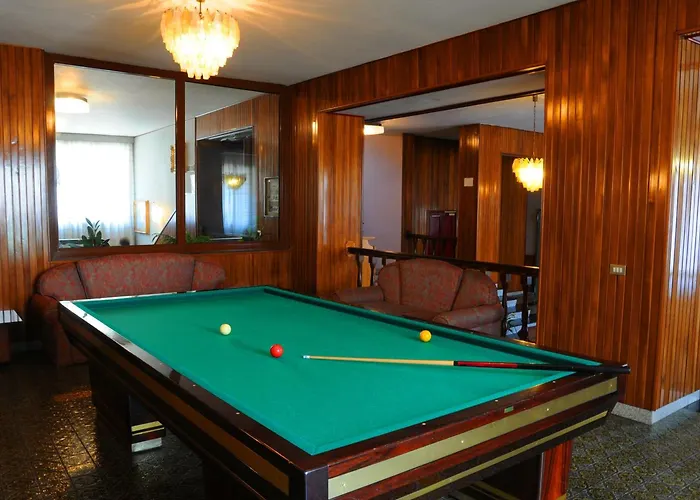 Grand Europa Centro Отель Ривизондоли