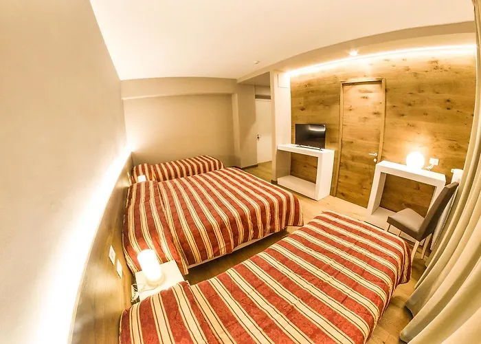 Отель Grand Europa Centro 3*