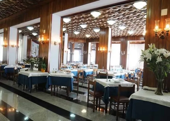 Grand Europa Centro Ривизондоли