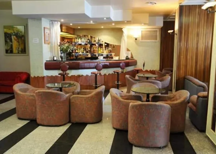 Отель Grand Europa Centro 3*